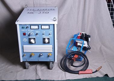 二酸化炭素のガスは炭素鋼のためのMachineTappedの携帯用溶接のタイプMIG/MAG 250Aを保護しました