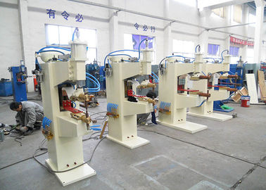 空気の点の抵抗溶接機械インバーターDC 300-800kg 50Hz 60HZ