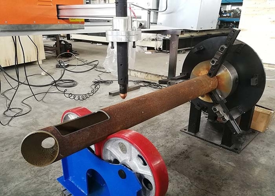 鉄板と電動ドアプラズマ切断システムのためのCNCライトポール溶接機