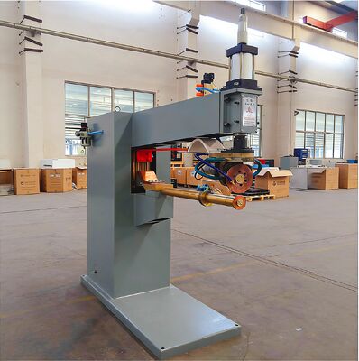 FNシリーズ抵抗回形シーム溶接機 35~160KVA